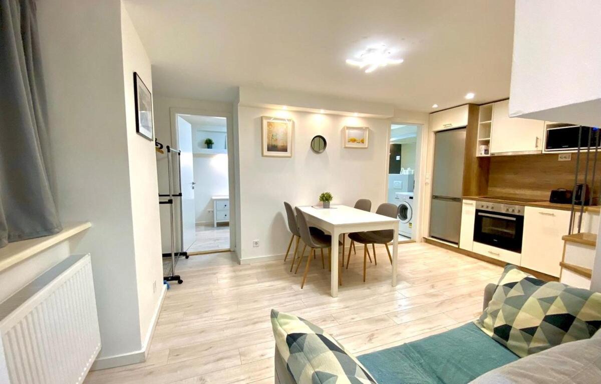 Cozy 3-bedroom In The Center *